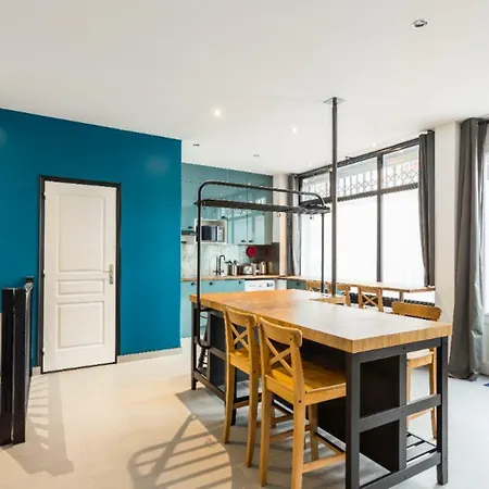 Splendid Appt Near Moulin Rouge Apartment Paris